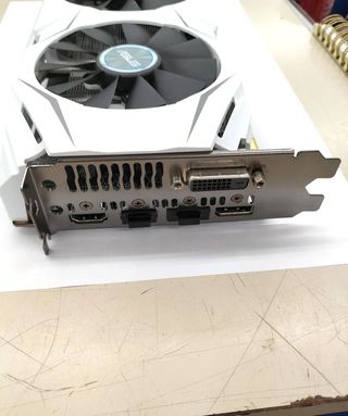 Nvidia Geforce GTX 1060 3GB Gráfica No Funciona!