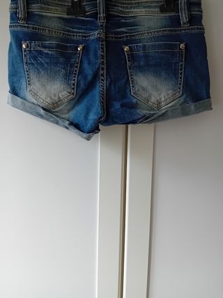 Pantaloncino jeans elasticizzato