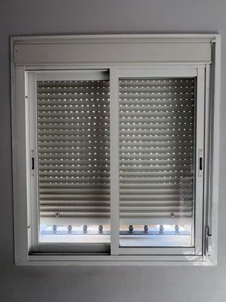 Ventana corredera 134 x 120cm 
TENGO 3 