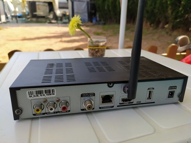 Decodificador satélite Iris.