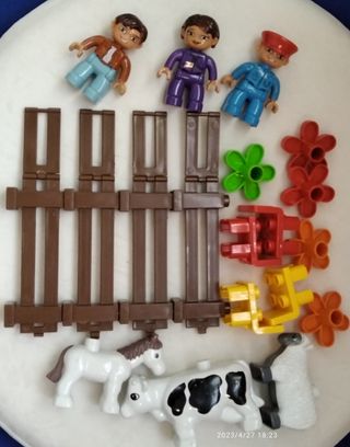 tren hazlo tu de Juguettos 