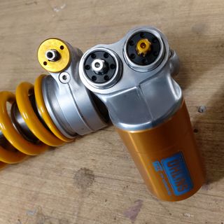 Amortiguador Ohlins TTX GP GSXR 1000 2009-16 K9-L6