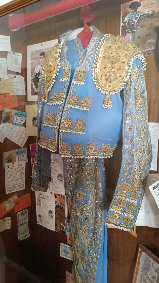  Traje de Rafi Camino. Traje de Luces . Original 