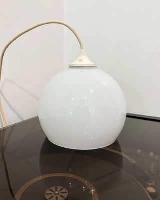 Lampadario Vintage Anni '70 Vetro Opalino Bianco