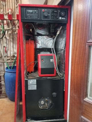 Caldera gasóleo Tiffel roja