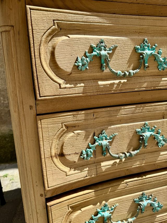 Cómoda Francesa antigua de roble. Siglo 19