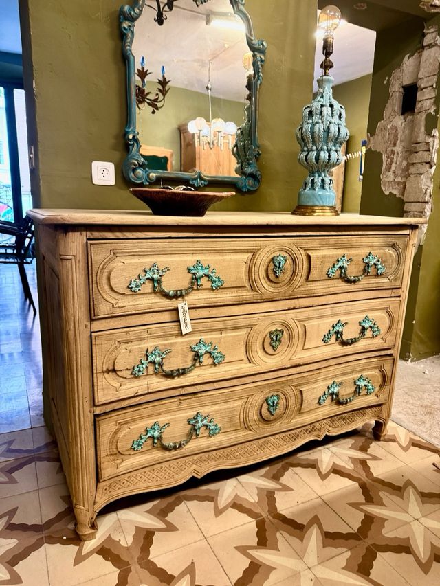 Cómoda Francesa antigua de roble. Siglo 19