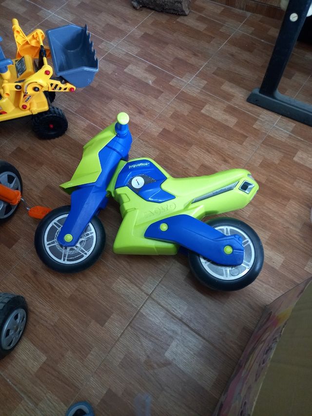 Moto10e
Corre.5e
Carre.2

