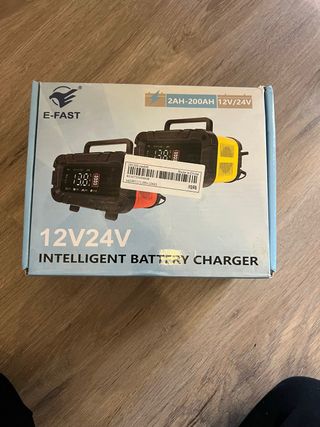 Cargador de baterias 12V o 24V