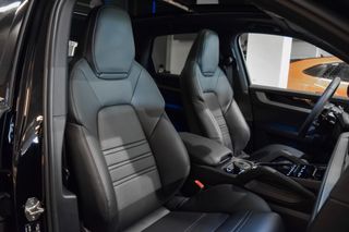 Porsche Cayenne E-Hybrid 2024