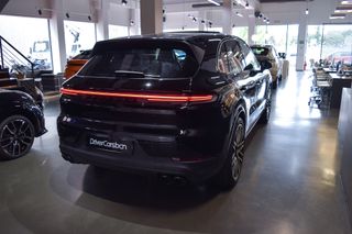 Porsche Cayenne E-Hybrid 2024