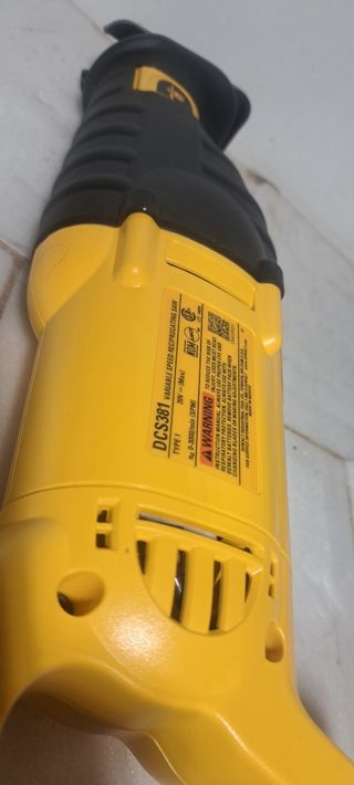 Sierra sable Dewalt DCS381 20V MAX