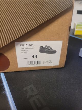 Zapatos Paredes nuevos (talla 44)