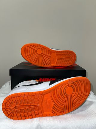 Nike Air Jordan 1 Retro High OG "Electro Orange"  