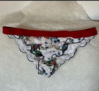 Bikini HM bianco e rosso tg 5