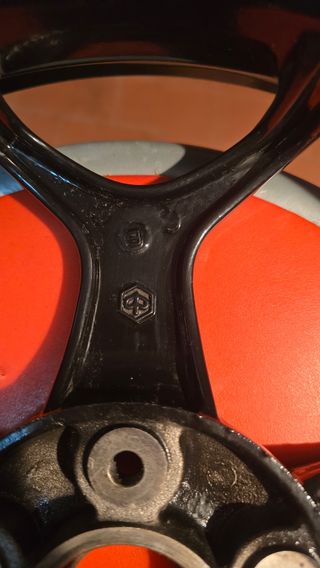 Cerchio 13" vespa gts piaggio Mp3 