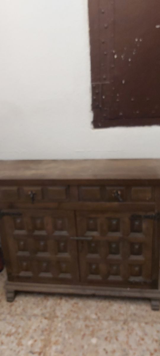 Mueble madera con cajones