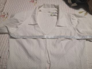 Blusa blanca estilo flamenca