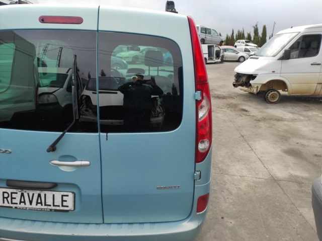 Porton trasero Renault Kangoo II (2008-2014) y_530