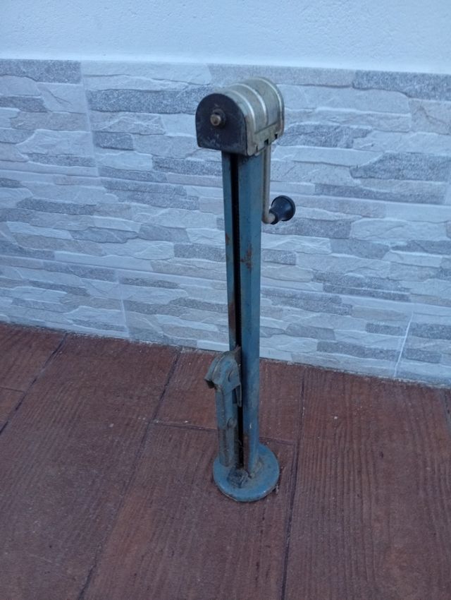 Gato elevador SEAT 124/1430/127