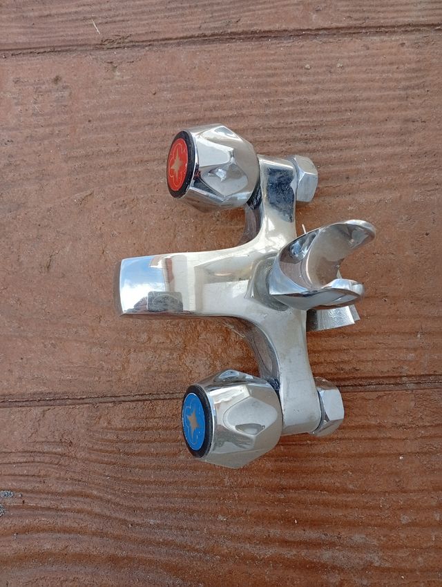 Grifo Bañera Metalico - Plateado