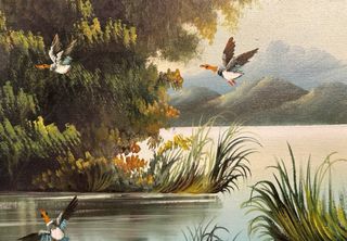 Cuadro vintage al óleo: paisaje con perro y aves.