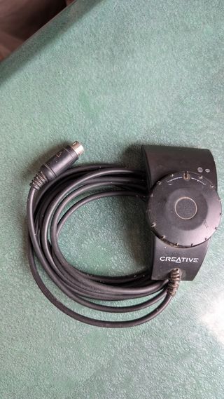 Altavoces 5.1 y tarjeta de sonido por US