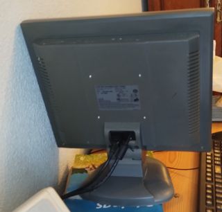 Monitor Lite-on 17 pulgadas 50/60Hz