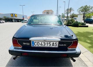Jaguar Daimler double Six 5.3