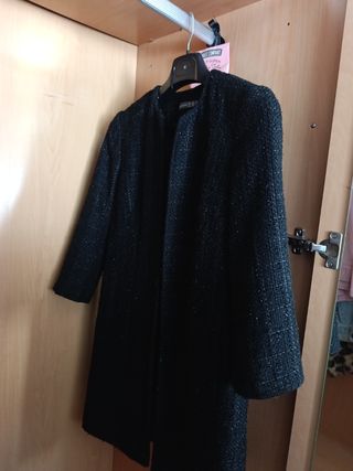 Abrigo Atmosphere negro - Talla 5
Negociable 
