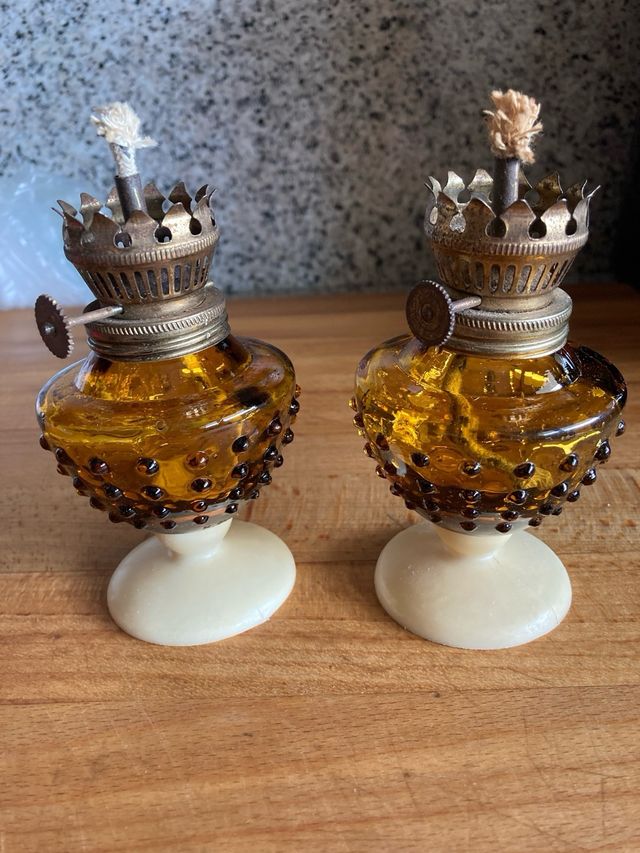 2 Quinqués antiguos de cristal