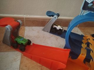 Pista price Blade y los Monster machines