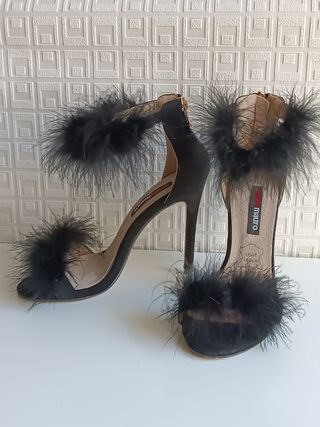 Sandali Super Mauro con piume nere