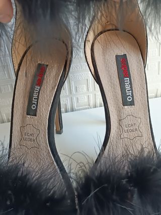 Sandali Super Mauro con piume nere
