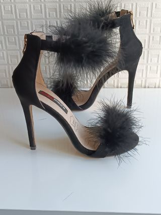 Sandali Super Mauro con piume nere