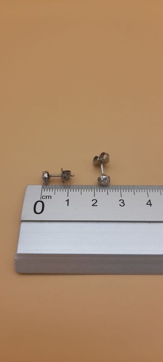 Pendientes oro 18kt con brillantes.