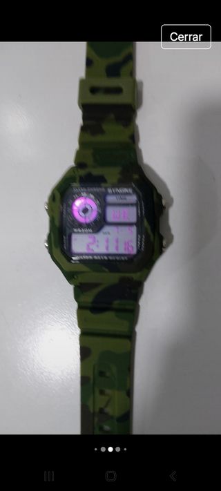 Reloj Synke digital, 7 colores de luz
