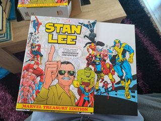 (negociable) STAN LEE. Marvel Treasury Edition