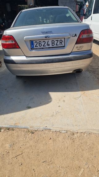 Volvo S40 2002