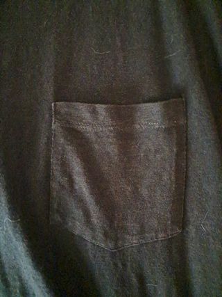 Maglia nera con pizzo sul dietro