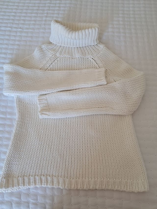 Jersey de punto blanco roto Cuello alto Impecable