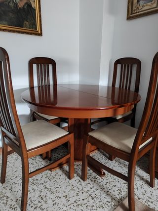 Mesa Comedor Extensible Madera y 4 sillas