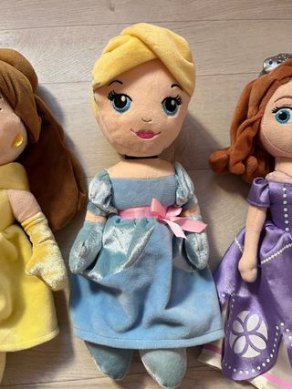 Muñecas Disney bebé: Bella, Cenicienta, Sofía