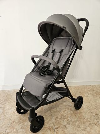 REBAJAS Silla de paseo Chicco. Nueva