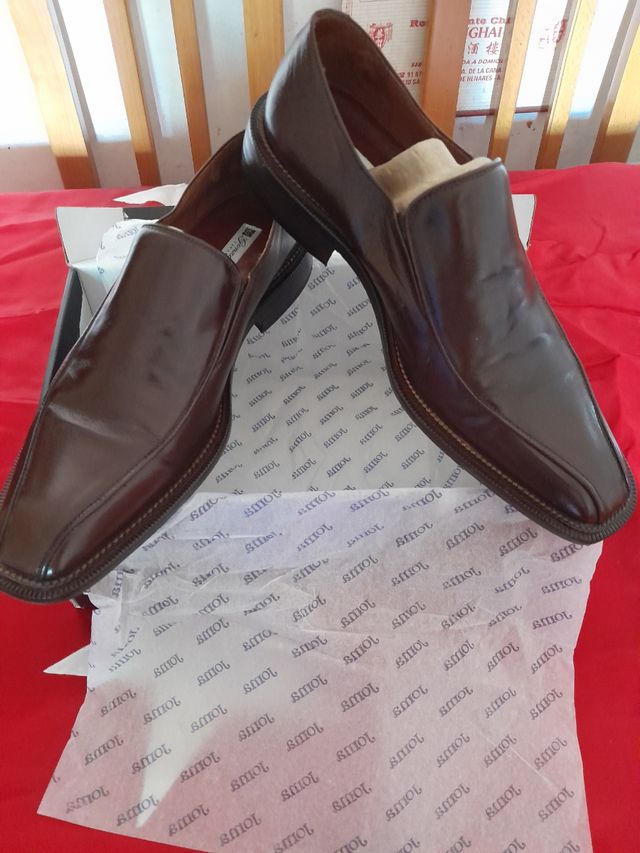 Se vende zapatos de hombre de Gonzalo