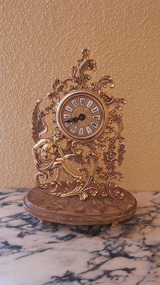 Reloj bronce sobremesa pie de mármol