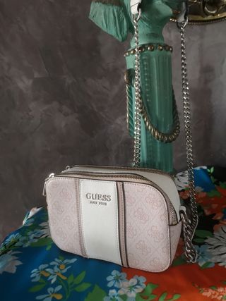 BOLSO BANDOLERA AUTÉNTICO GUESS