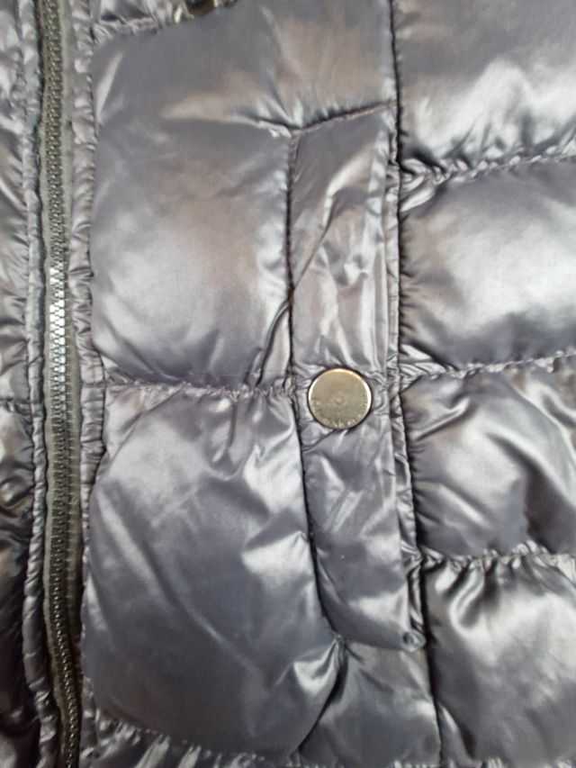 Piumino Calvin Klein nero in ottime condizioni. 