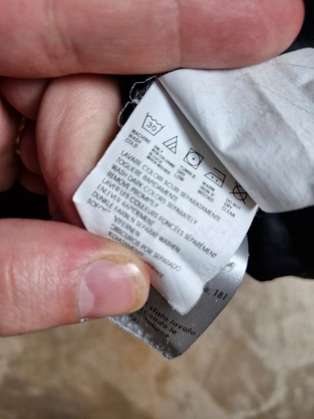 Piumino Calvin Klein nero in ottime condizioni. 