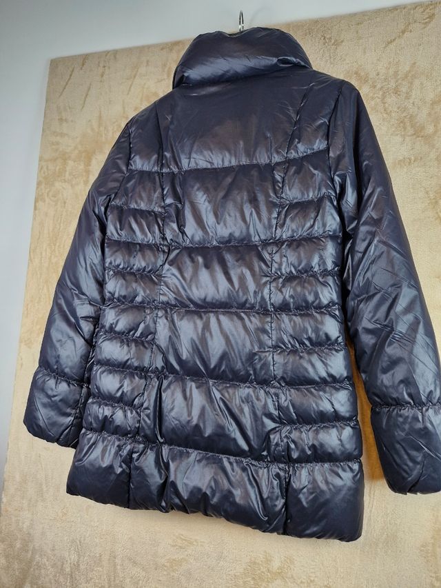 Piumino Calvin Klein nero in ottime condizioni. 